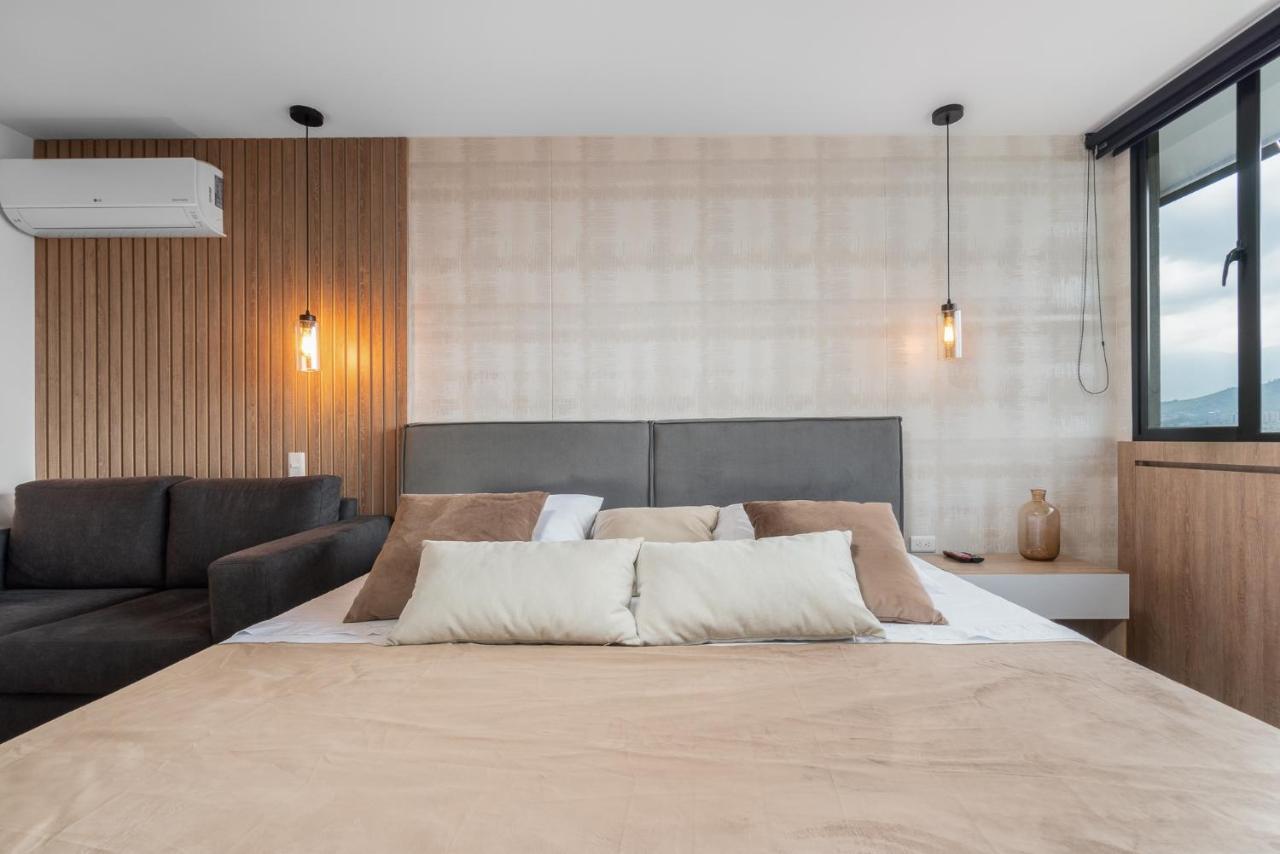 Apartamentos Go Living & Suites By Housy Host Μεντεγίν Εξωτερικό φωτογραφία