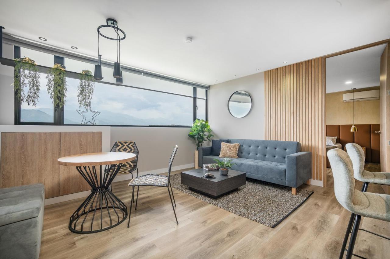 Apartamentos Go Living & Suites By Housy Host Μεντεγίν Εξωτερικό φωτογραφία